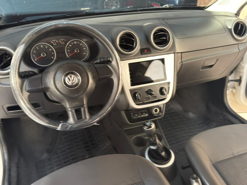 VOYAGE 1.6 MI TRENDLINE 8V FLEX 4P MANUAL - 2015 - CAXIAS DO SUL