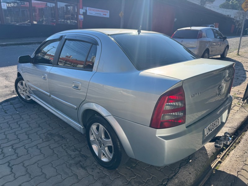 ASTRA 2.0 MPFI ADVANTAGE SEDAN 8V FLEX 4P MANUAL - 2007 - CAXIAS DO SUL