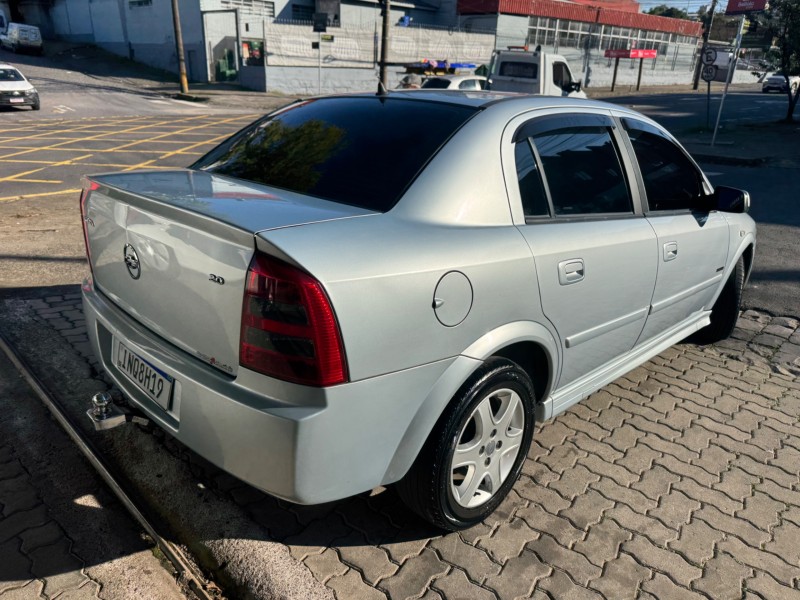 ASTRA 2.0 MPFI ADVANTAGE SEDAN 8V FLEX 4P MANUAL - 2007 - CAXIAS DO SUL