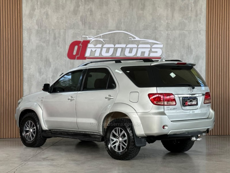 HILUX SW4 3.0 SRV 4X4 16V TURBO INTERCOOLER DIESEL 4P AUTOMÁTICO - 2006 - NOVO HAMBURGO