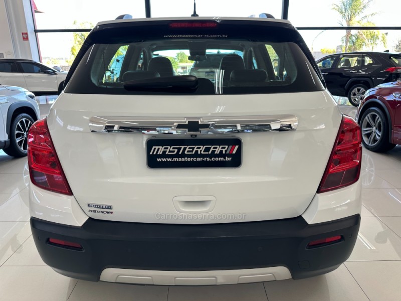 TRACKER 1.8 MPFI LTZ 4X2 16V FLEX 4P AUTOMÁTICO - 2015 - CHARQUEADAS