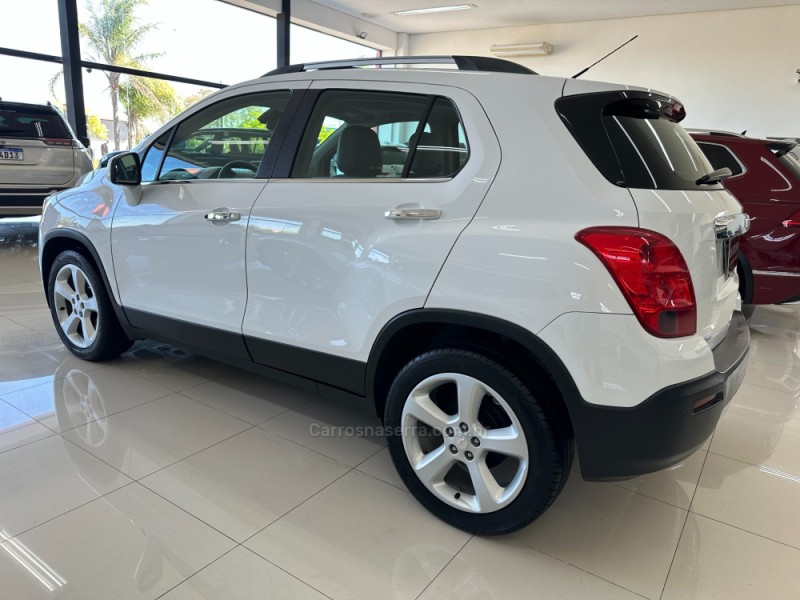 TRACKER 1.8 MPFI LTZ 4X2 16V FLEX 4P AUTOMÁTICO - 2015 - CHARQUEADAS