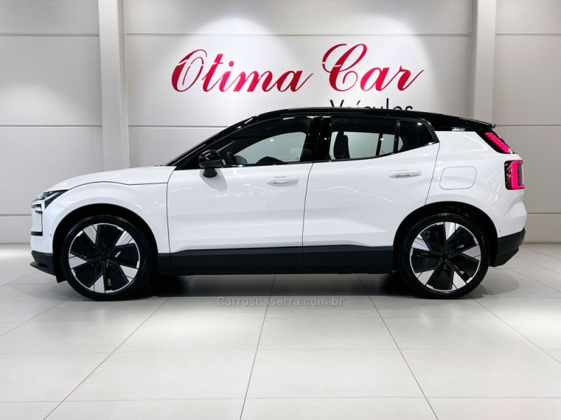 EX30 ULTRA EXTENDED RANGE - 2025 - FLORES DA CUNHA