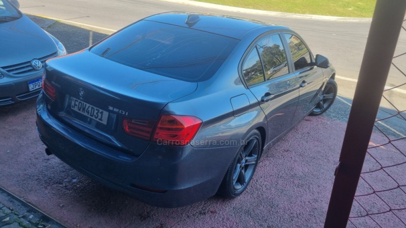 320I 2.0 16V TURBO ACTIVE FLEX 4P AUTOMÁTICO - 2014 - FARROUPILHA