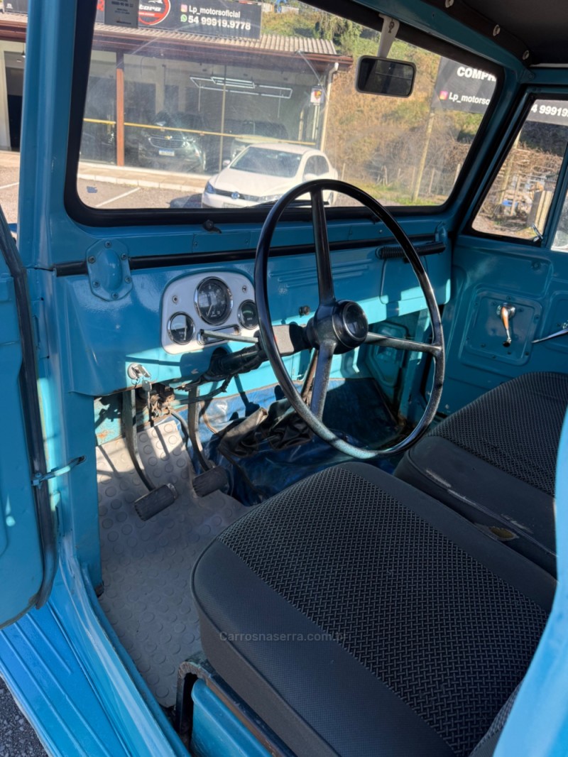 BANDEIRANTE 3.7 BJ50LV 4X4 TETO RIGIDO DIESEL 2P MANUAL - 1978 - FARROUPILHA