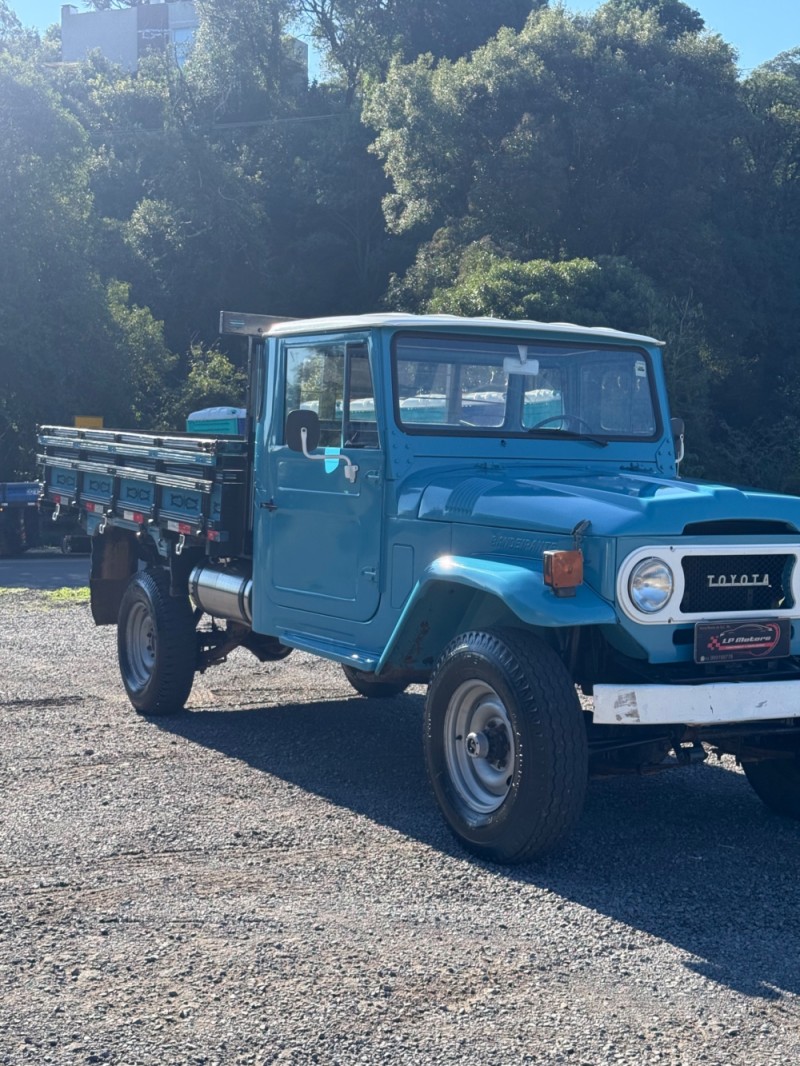 BANDEIRANTE 3.7 BJ50LV 4X4 TETO RIGIDO DIESEL 2P MANUAL - 1978 - FARROUPILHA
