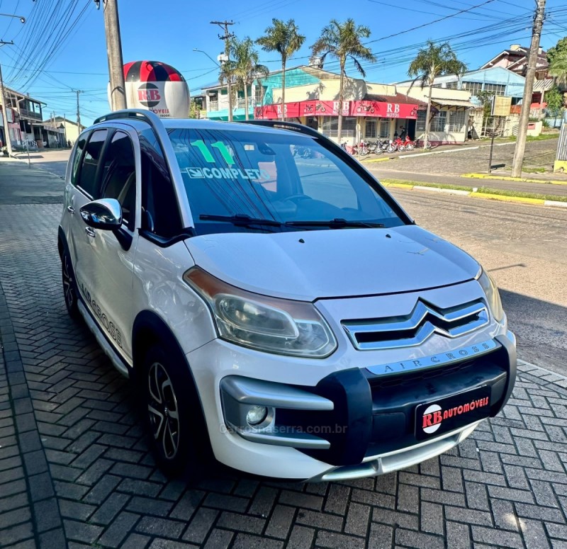 AIRCROSS 1.6 EXCLUSIVE 16V FLEX 4P MANUAL - 2011 - PAROBé