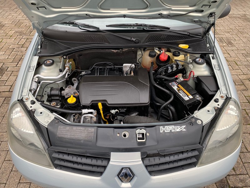 CLIO 1.0 EXPRESSION SEDAN 16V FLEX 4P MANUAL - 2008 - CAXIAS DO SUL