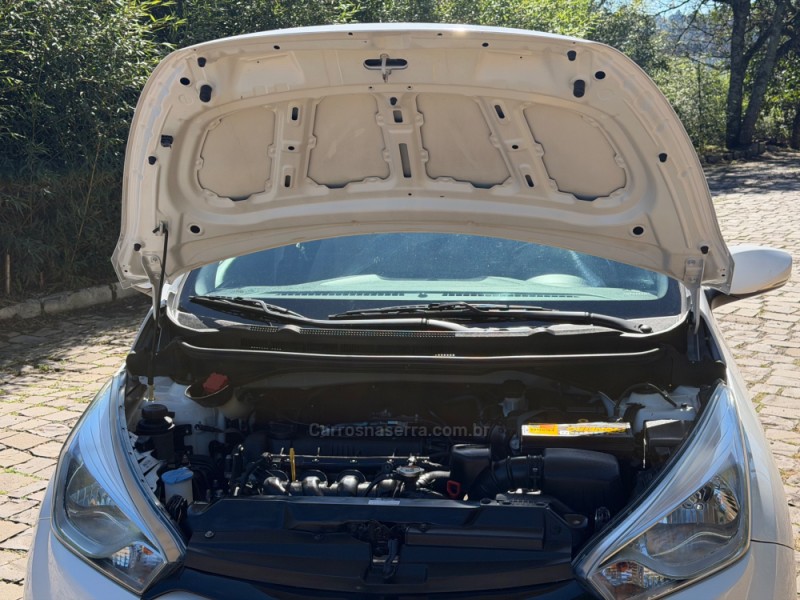 HB20 1.6 PREMIUM 16V FLEX 4P AUTOMÁTICO - 2013 - NOVA PRATA