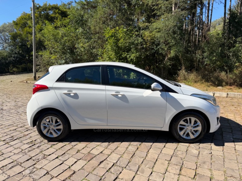 HB20 1.6 PREMIUM 16V FLEX 4P AUTOMÁTICO - 2013 - NOVA PRATA
