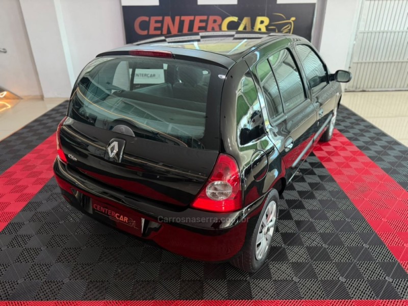 CLIO 1.0 16V FLEX 4P MANUAL - 2011 - NOVO HAMBURGO