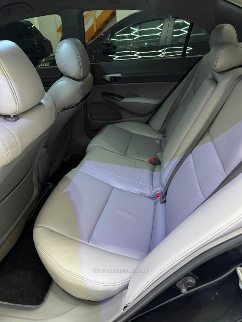 CIVIC 1.8 LXS 16V GASOLINA 4P AUTOMÁTICO - 2008 - CAXIAS DO SUL