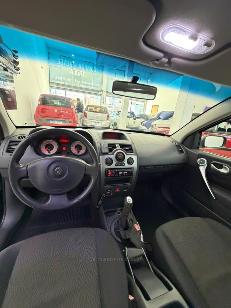 MÉGANE 1.6 DYNAMIQUE 16V FLEX 4P MANUAL - 2011 - CAXIAS DO SUL