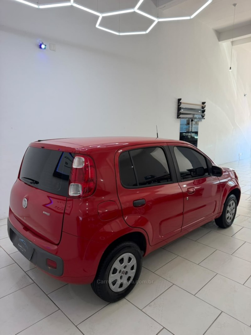 UNO 1.0 EVO VIVACE 8V FLEX 4P MANUAL - 2011 - CAXIAS DO SUL