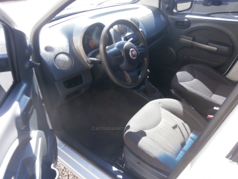 UNO 1.4 WAY 8V FLEX 4P MANUAL - 2012 - FARROUPILHA