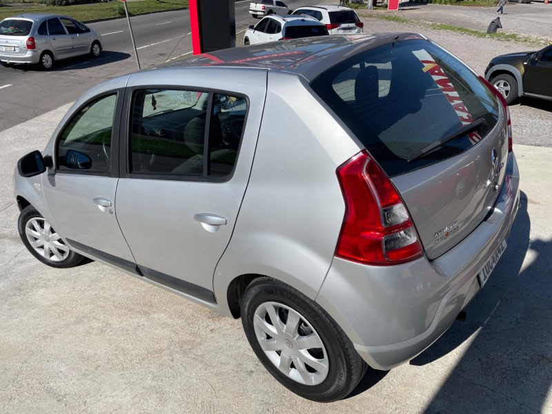 SANDERO 1.6 PRIVILÉGE 8V FLEX 4P AUTOMÁTICO - 2013 - CAXIAS DO SUL