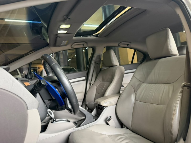 CIVIC 1.8 EXS 16V FLEX 4P AUTOMÁTICO - 2012 - NOVO HAMBURGO