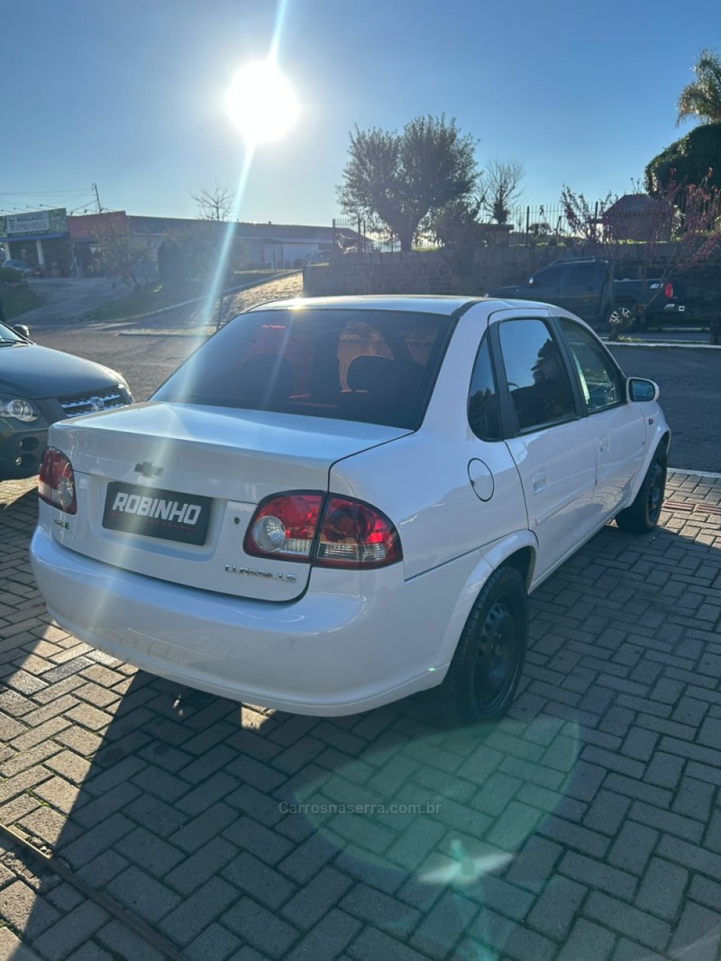 CLASSIC 1.0 MPFI LIFE 8V GASOLINA 4P MANUAL - 2012 - CAMBARá DO SUL