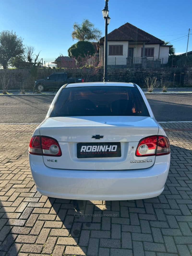 CLASSIC 1.0 MPFI LIFE 8V GASOLINA 4P MANUAL - 2012 - CAMBARá DO SUL