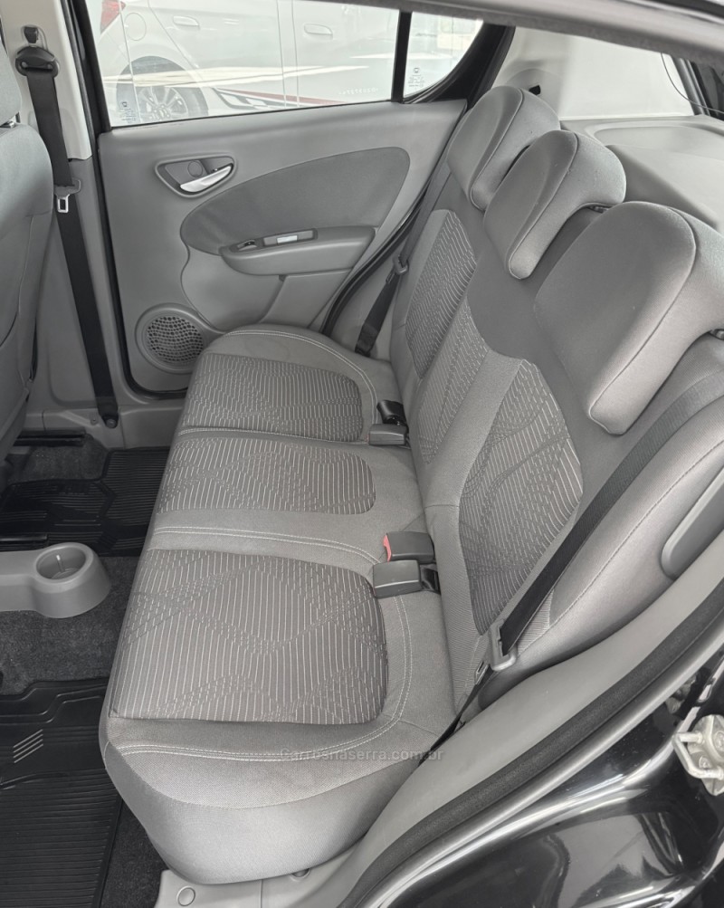 PALIO 1.4 MPI ATTRACTIVE 8V FLEX 4P MANUAL - 2013 - VILA FLORES