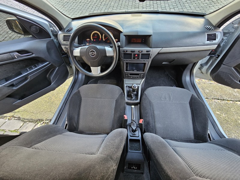 VECTRA 2.0 SFI GT HATCH 8V FLEX 4P MANUAL - 2009 - CAXIAS DO SUL