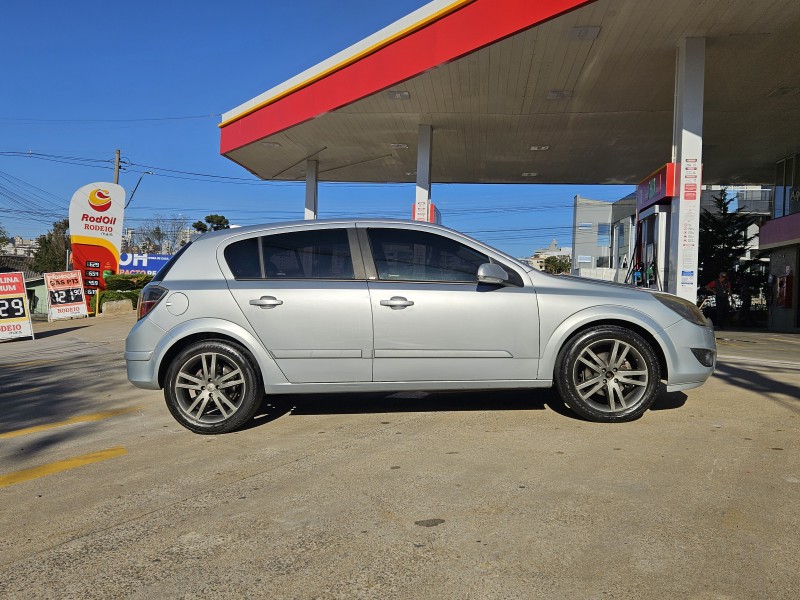 VECTRA 2.0 SFI GT HATCH 8V FLEX 4P MANUAL - 2009 - CAXIAS DO SUL