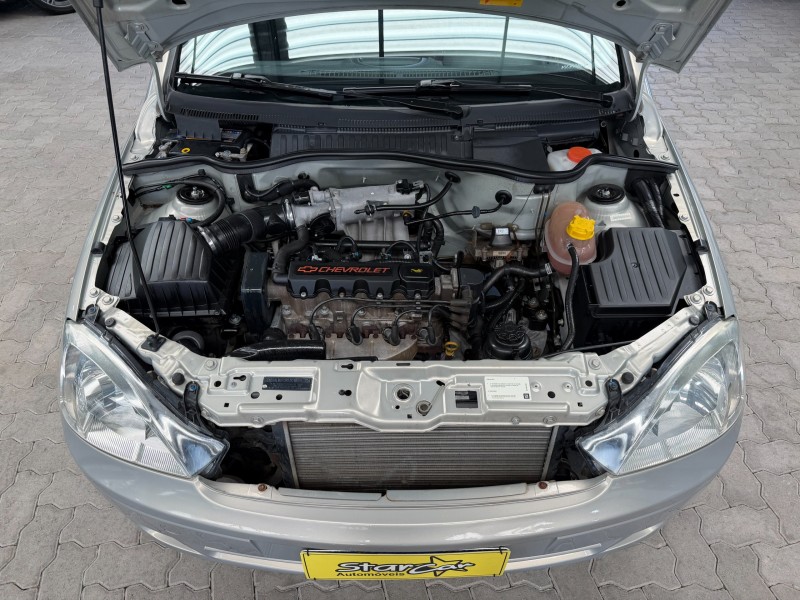 CORSA 1.0 MPFI MAXX SEDAN 8V GASOLINA 4P MANUAL - 2005 - CAXIAS DO SUL