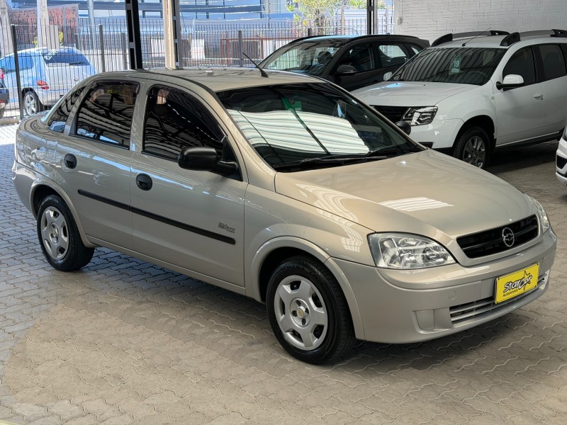 CORSA 1.0 MPFI MAXX SEDAN 8V GASOLINA 4P MANUAL - 2005 - CAXIAS DO SUL