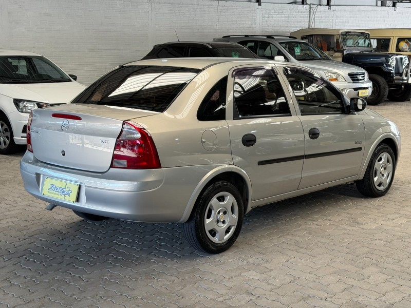 CORSA 1.0 MPFI MAXX SEDAN 8V GASOLINA 4P MANUAL - 2005 - CAXIAS DO SUL
