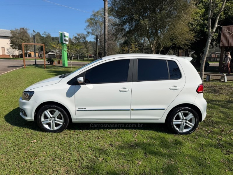 FOX 1.6 MI HIGHLINE 8V FLEX 4P MANUAL - 2016 - BROCHIER