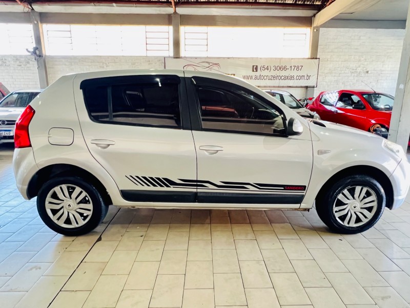 SANDERO 1.6 PRIVILÉGE 8V HI-FLEX 4P MANUAL - 2011 - CAXIAS DO SUL