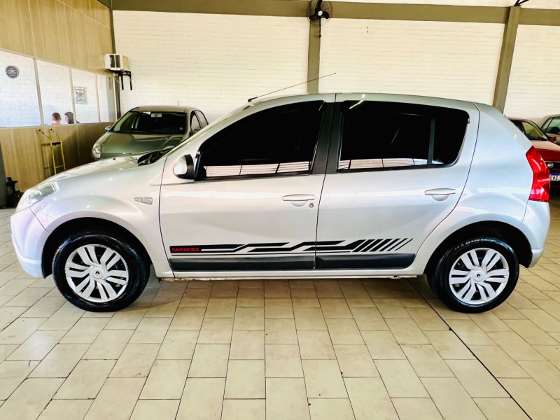 SANDERO 1.6 PRIVILÉGE 8V HI-FLEX 4P MANUAL - 2011 - CAXIAS DO SUL