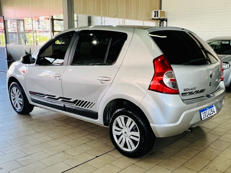 SANDERO 1.6 PRIVILÉGE 8V HI-FLEX 4P MANUAL - 2011 - CAXIAS DO SUL