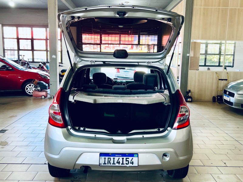 SANDERO 1.6 PRIVILÉGE 8V HI-FLEX 4P MANUAL - 2011 - CAXIAS DO SUL