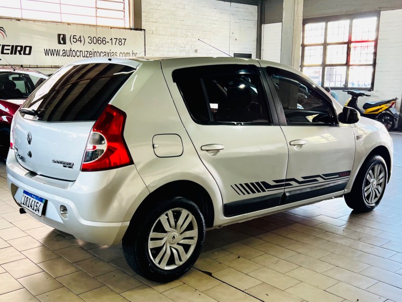 SANDERO 1.6 PRIVILÉGE 8V HI-FLEX 4P MANUAL - 2011 - CAXIAS DO SUL