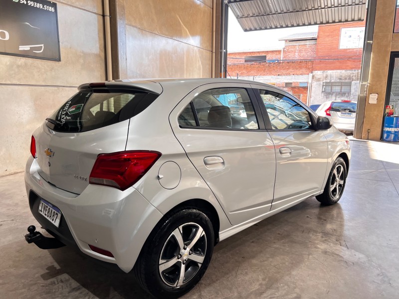 ONIX 1.4 MPFI LTZ 8V FLEX 4P MANUAL - 2018 - CAXIAS DO SUL