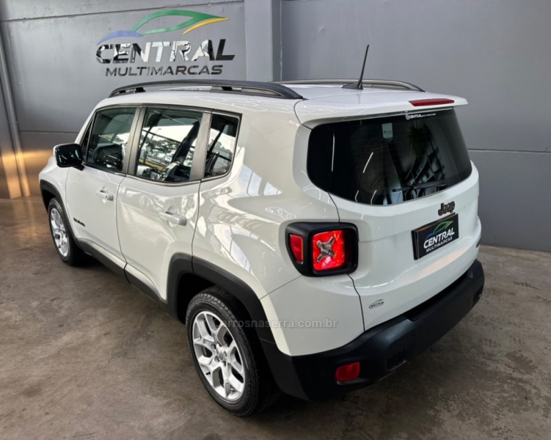 RENEGADE 1.8 16V FLEX LONGITUDE 4P AUTOMÁTICO - 2016 - VACARIA