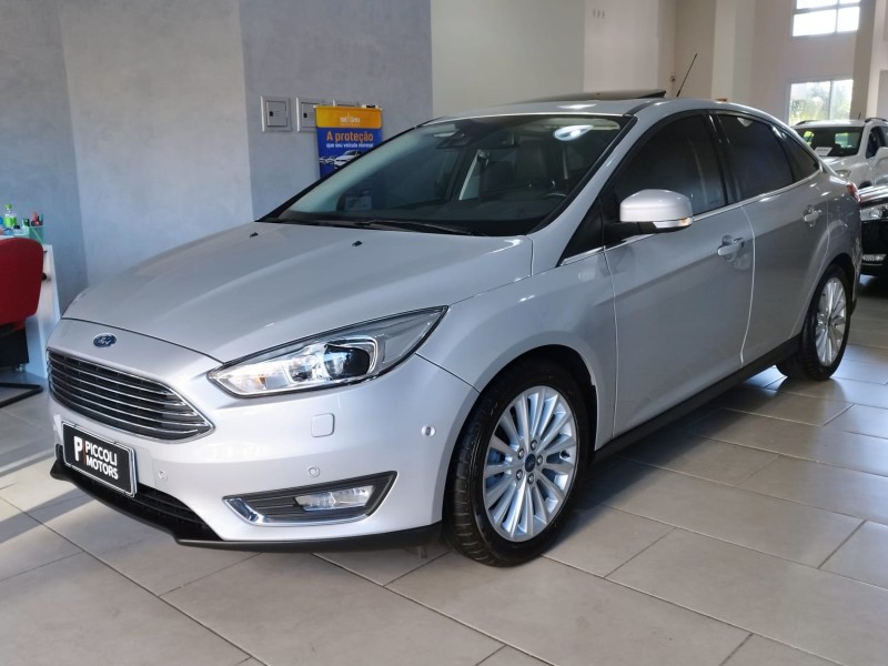 focus 2.0 titanium plus fastback 16v flex 4p automatico 2017 caxias do sul