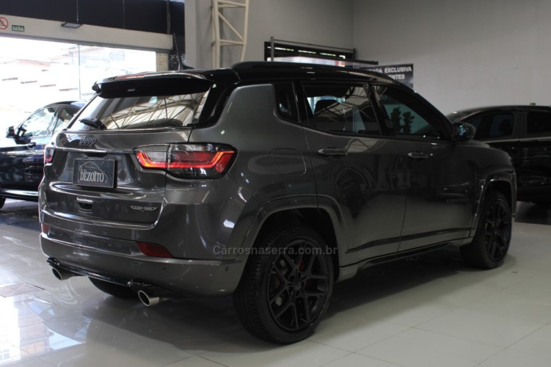COMPASS 2.0 BLACKHAWK 4 TURBO GASOLINA 4P AUTOMÁTICO - 2025 - CAXIAS DO SUL