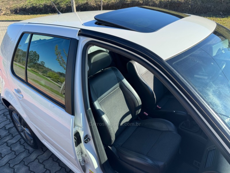 GOLF 1.6 MI 8V FLEX 4P MANUAL - 2014 - FLORES DA CUNHA