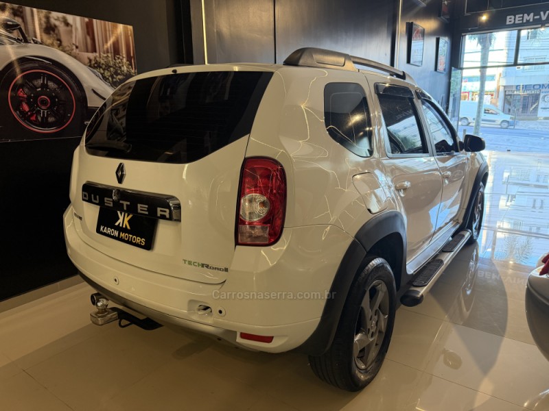 DUSTER 2.0 TECH ROAD 4X2 16V FLEX 4P AUTOMÁTICO - 2015 - CAXIAS DO SUL