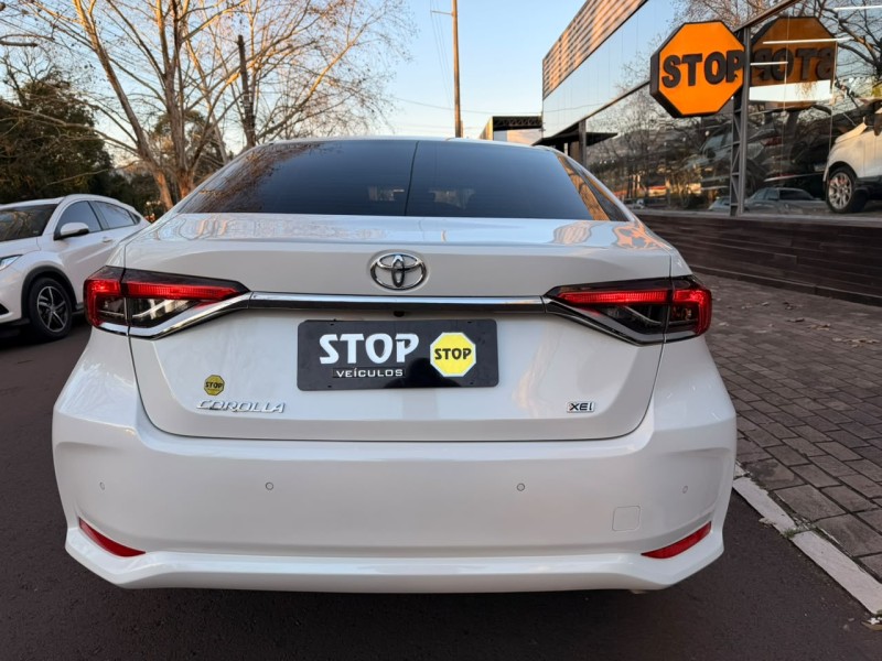 COROLLA 2.0 XEI 16V FLEX 4P AUTOMÁTICO - 2024 - DOIS IRMãOS