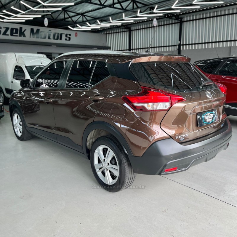 KICKS 1.6 16V FLEX SV 4P XTRONIC - 2018 - CANOAS