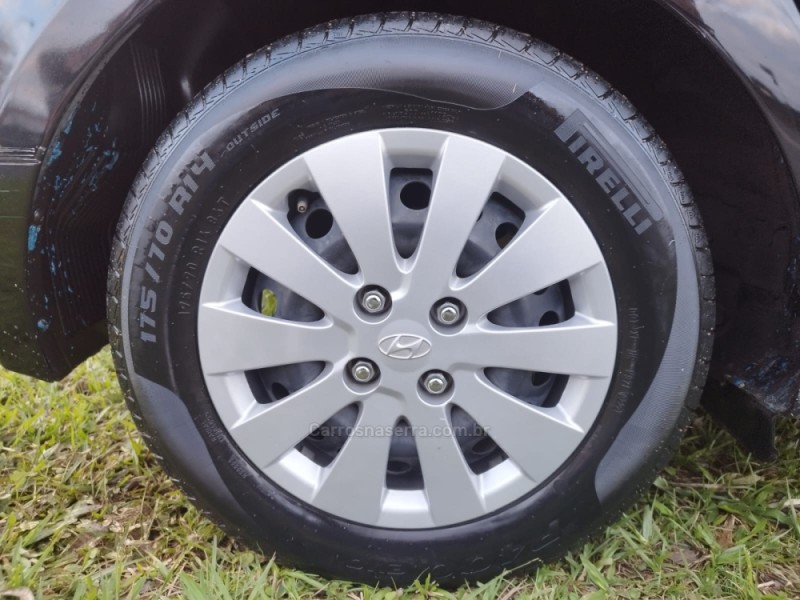 HB20 1.0 COMFORT PLUS 12V FLEX 4P MANUAL - 2014 - NOVO HAMBURGO
