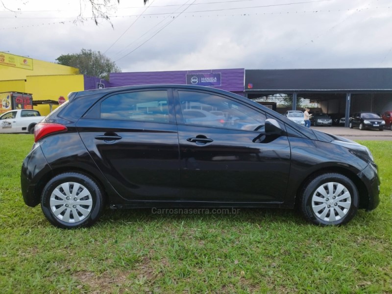 HB20 1.0 COMFORT PLUS 12V FLEX 4P MANUAL - 2014 - NOVO HAMBURGO