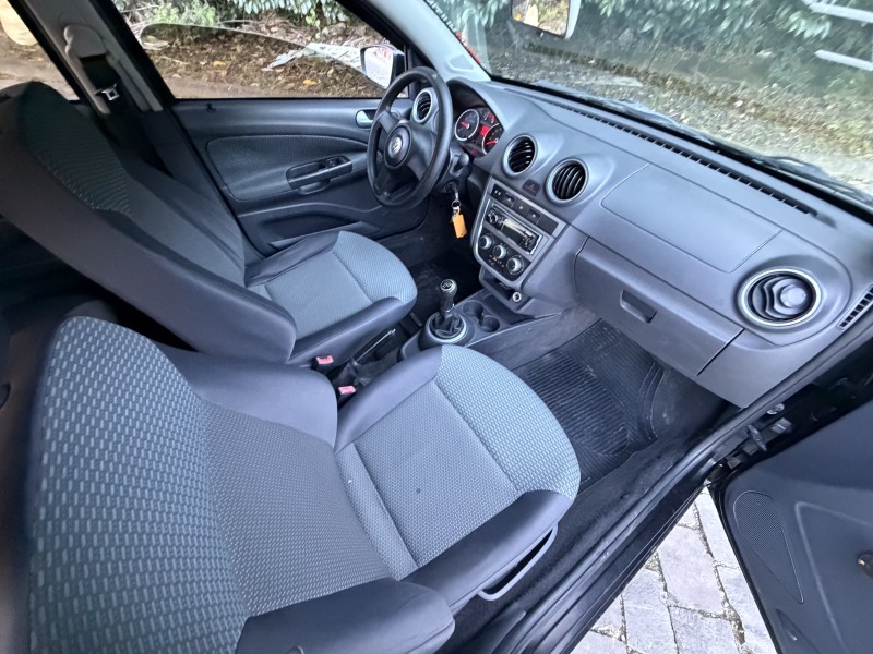 GOL 1.0 MI TREND 8V FLEX 4P MANUAL - 2012 - CAXIAS DO SUL