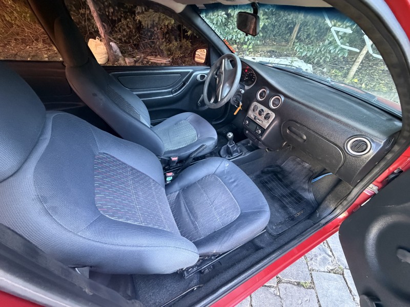 CELTA 1.0 MPFI VHC PIQUET 8V GASOLINA 2P MANUAL - 2003 - CAXIAS DO SUL