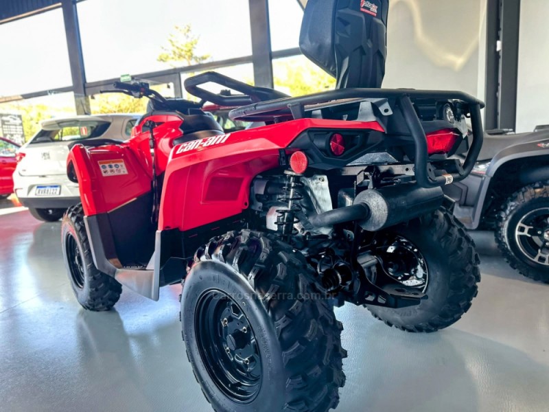 OUTLANDER 570 - 2023 - TRêS COROAS