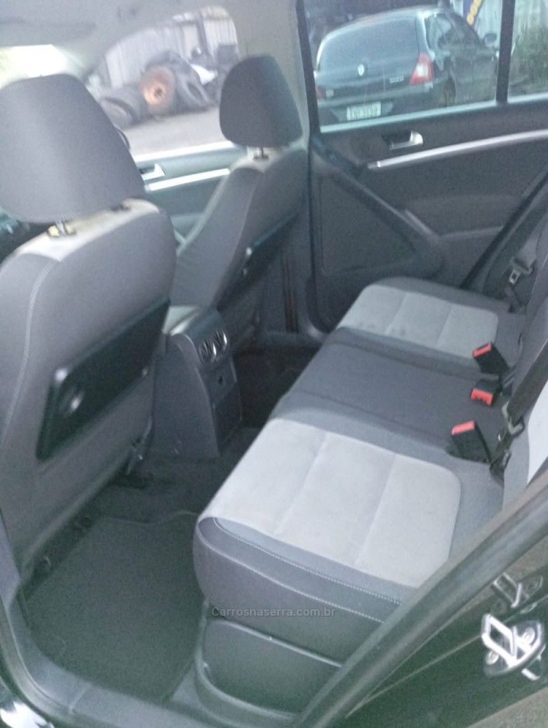 TIGUAN 2.0 TSI 16V TURBO GASOLINA 4P TIPTRONIC - 2012 - PICADA CAFé