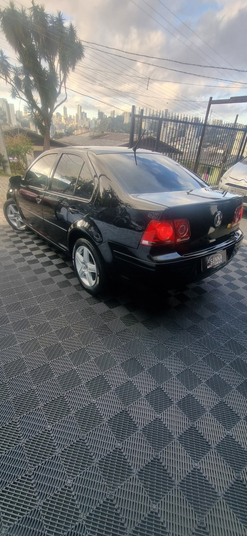 BORA 2.0 MI 8V FLEX 4P MANUAL - 2009 - CAXIAS DO SUL
